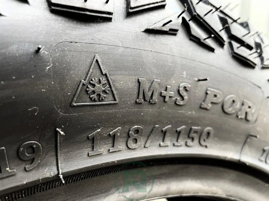 roadcruza tyre close up of 3 peak mountain snow flake sidewall symbol