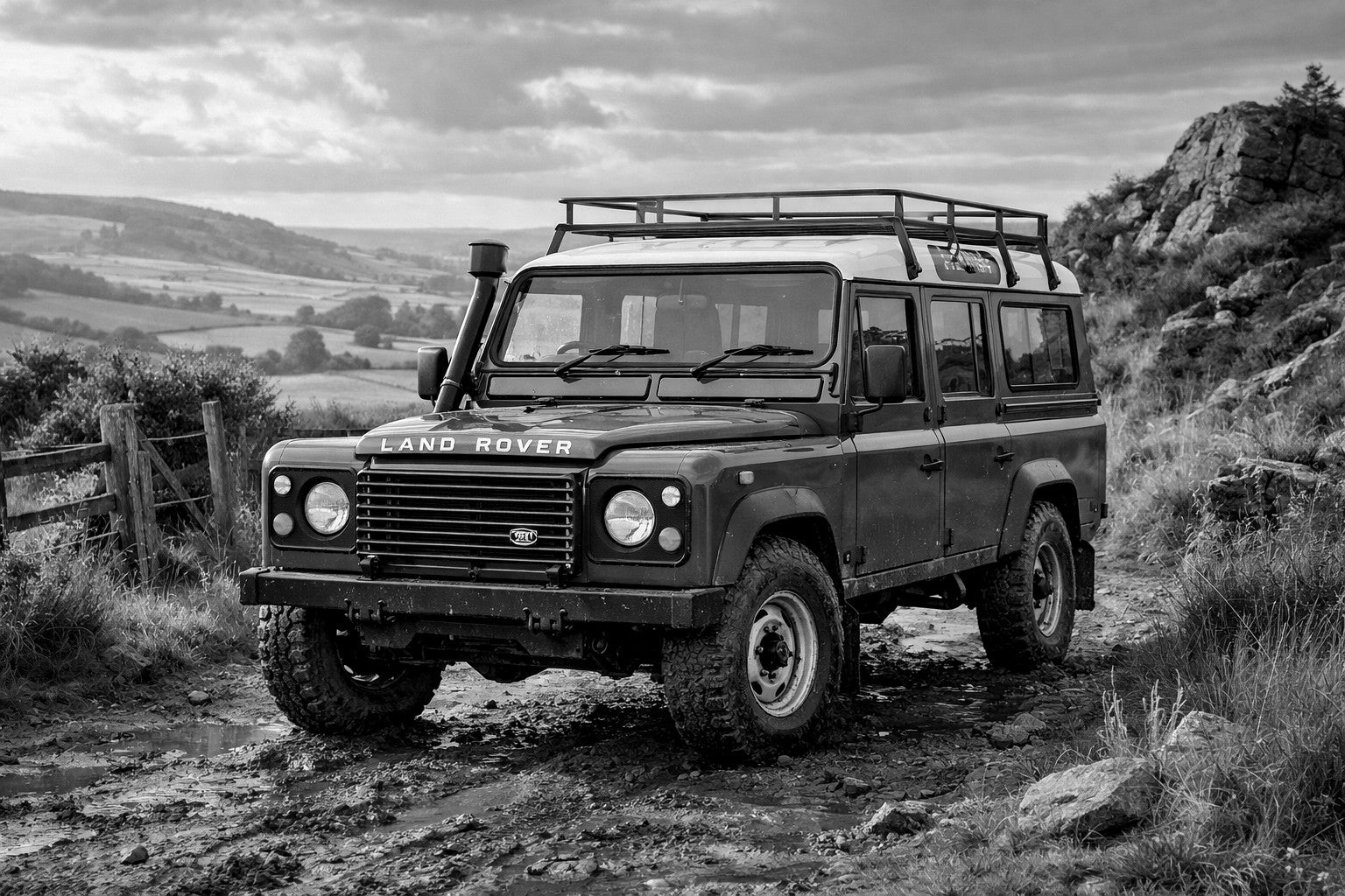 Classic Land Rover 4x4 tyres Header image | www.roadcruzatyres.co.uk